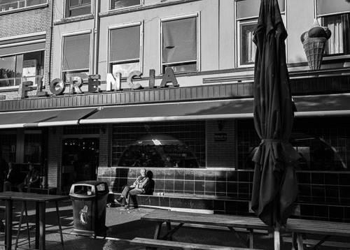 yeos_Leica_LEICA-Q3_240821184200001.jpg