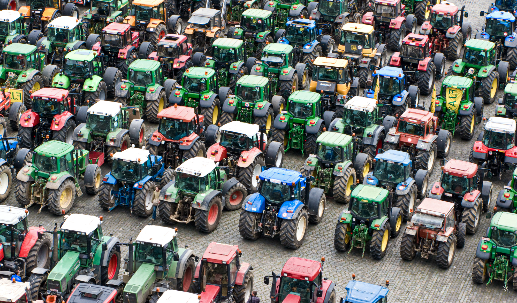 20080618_manifestation_de_tracteurs_au_cinquantenaire-100.jpg