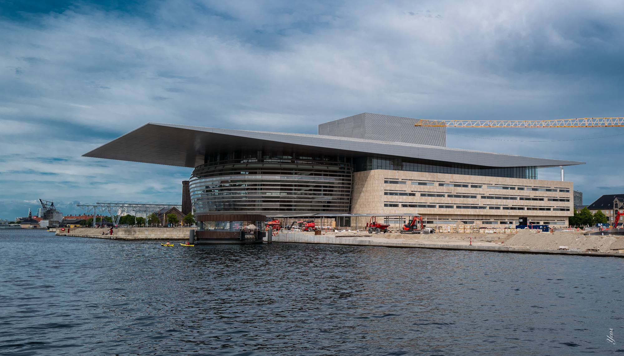 L1000521-100.jpg
